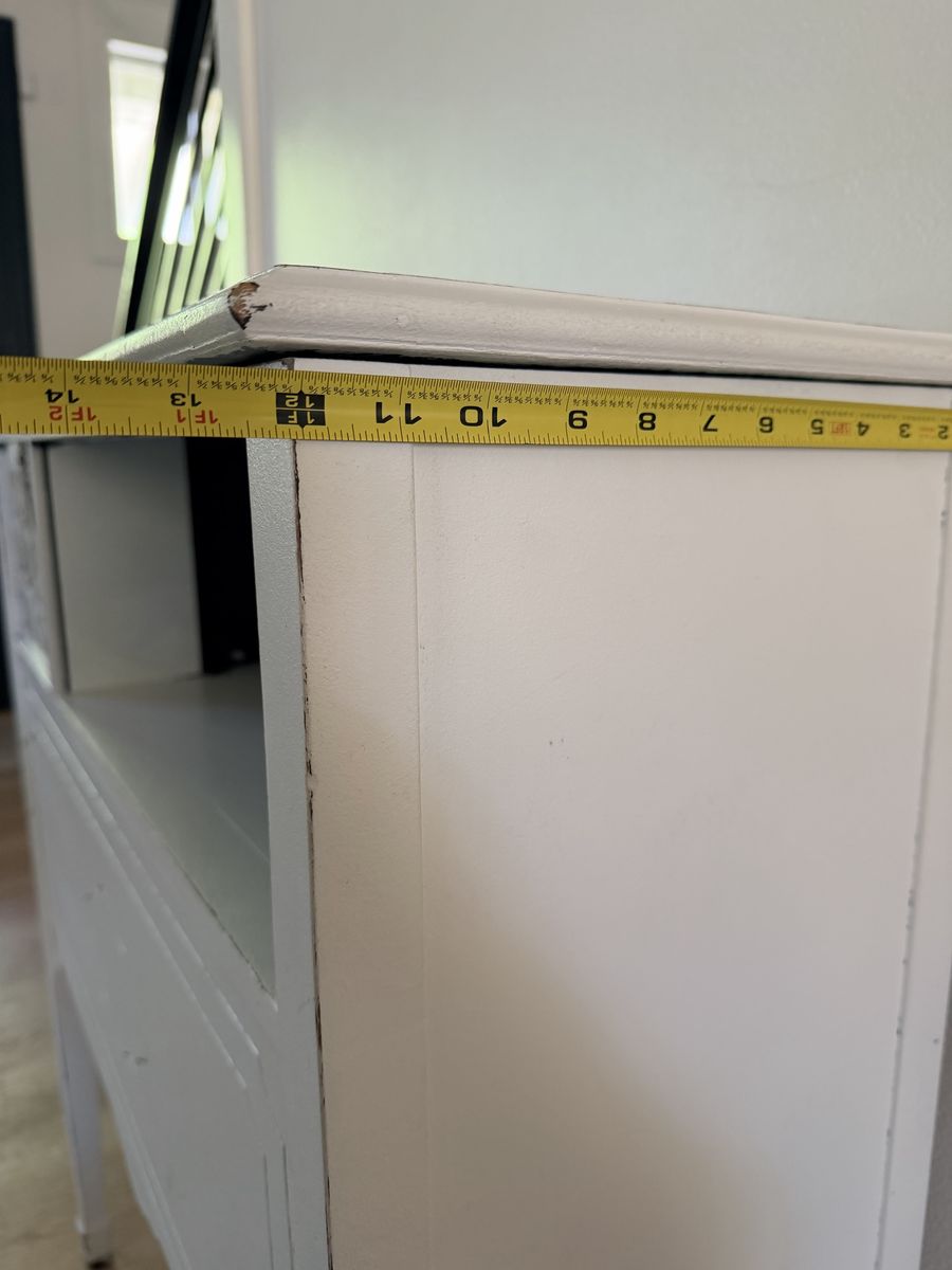 Main image 6