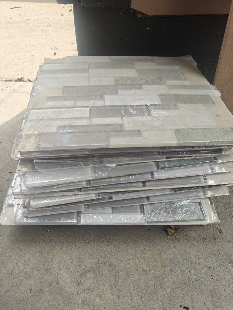 Unbranded Gray/White Glass & Stone Mosaic Backsplash Tiles