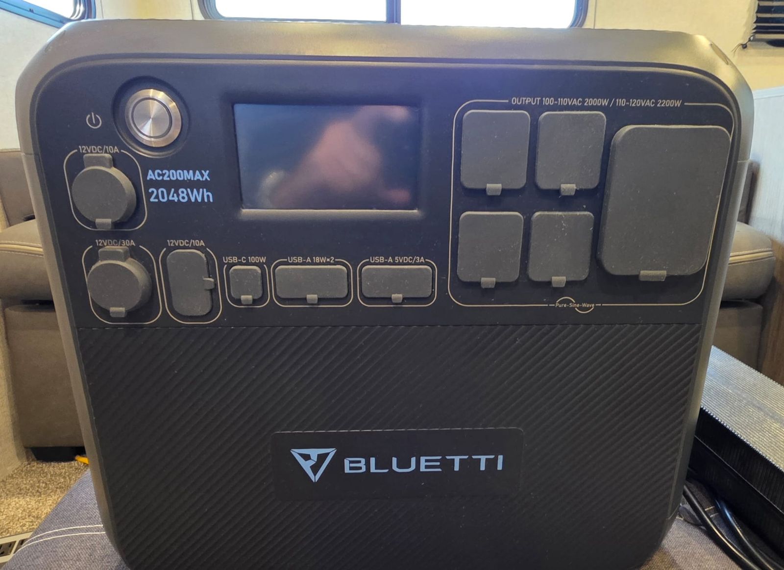 Bluetti AC200 MAX "Quad Kit" Solar Generator + 4x 200W Rigid Solar Panels Excellent, Panels Unused