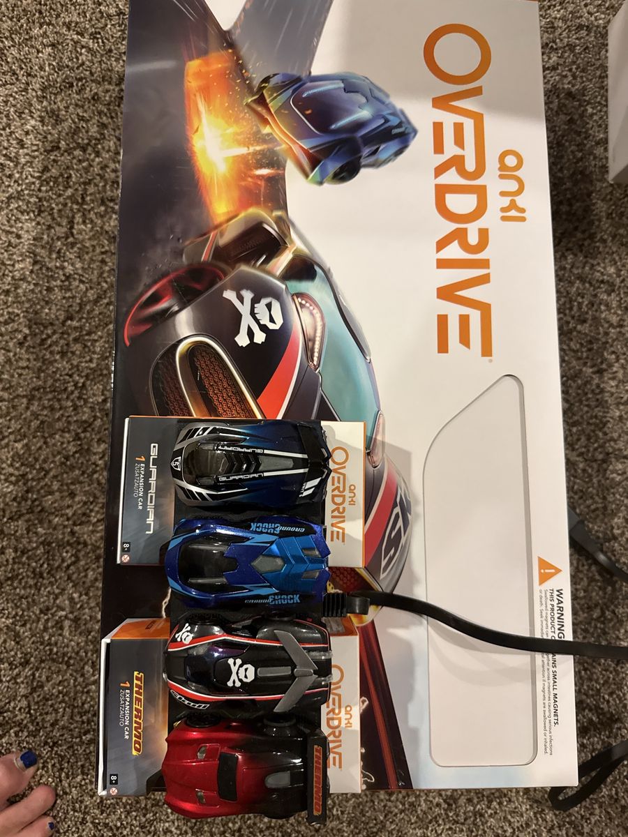 Anki Overdrive Starter Kit Bundle with Guardian & Thermo Expansion Supercars