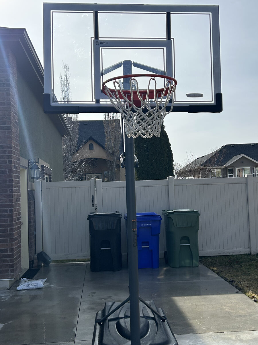 Lifetime Brand “Power Lift” Basketball System