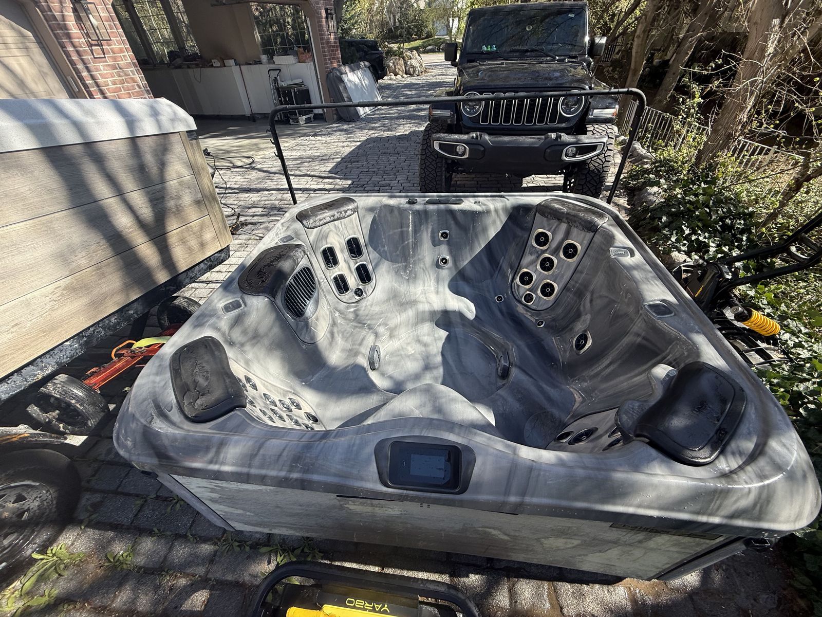 2020 Bullfrog A6 Hot Tub Spa - Includes Delivery