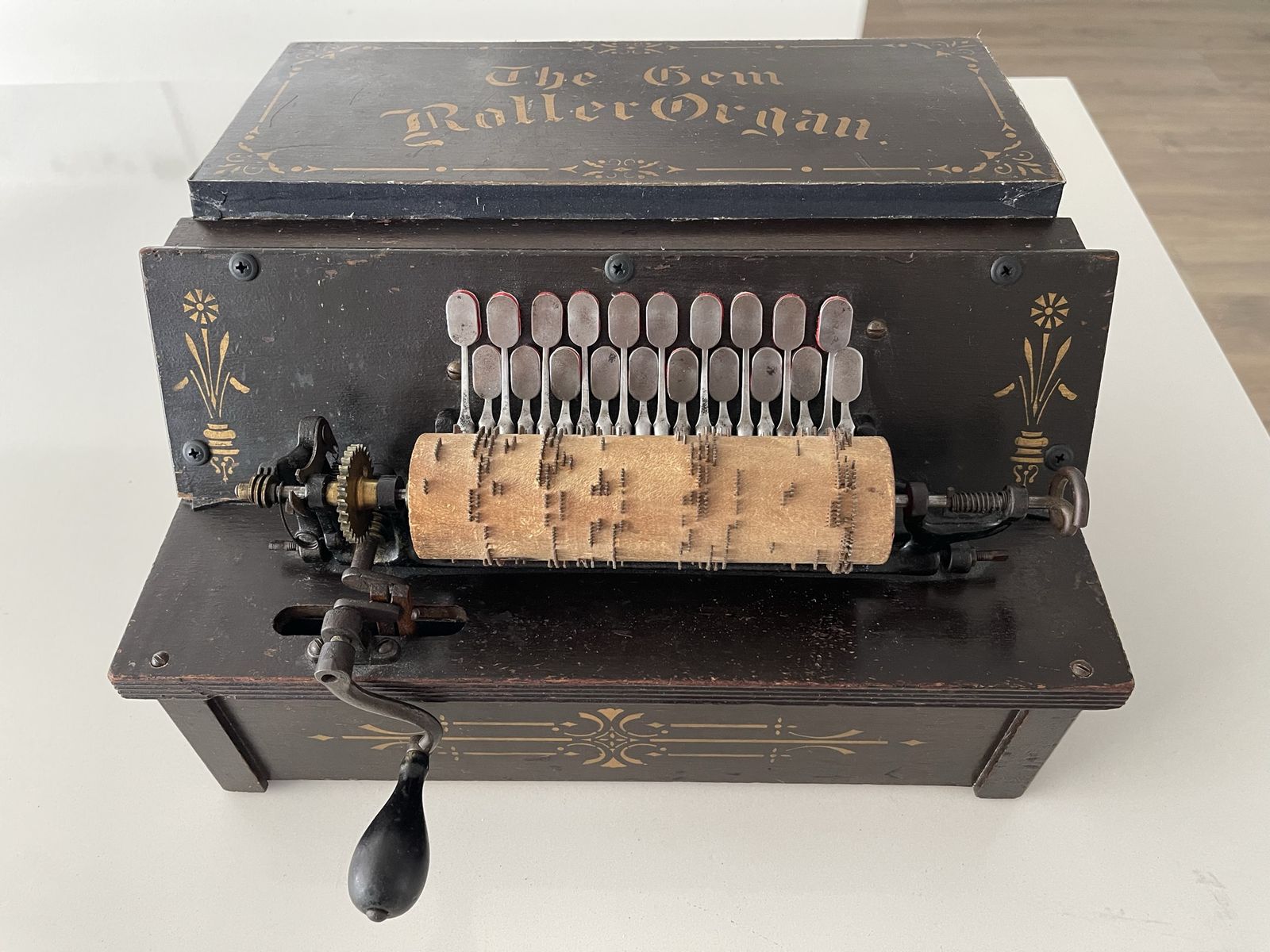 Antique Gem Roller Organ