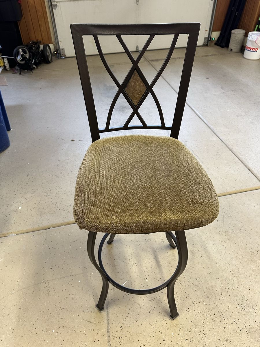Set of 4 bar stools