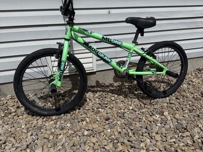 Madd Gear 20" Freestyle BMX
