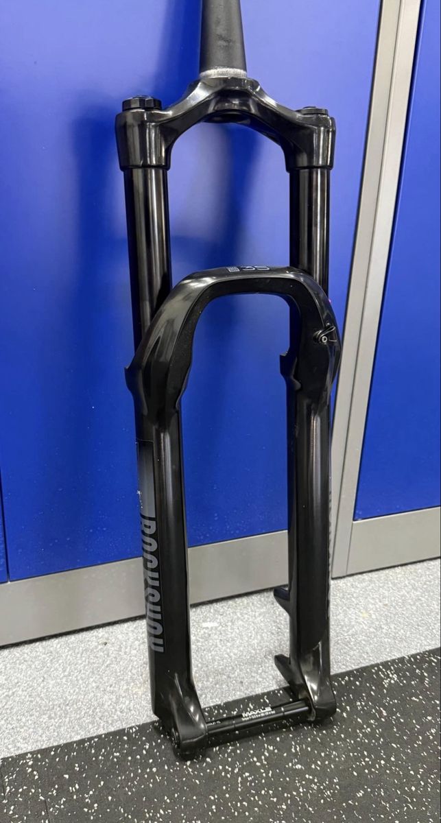 Rockshox 29 150mm suspension fork boost NICA