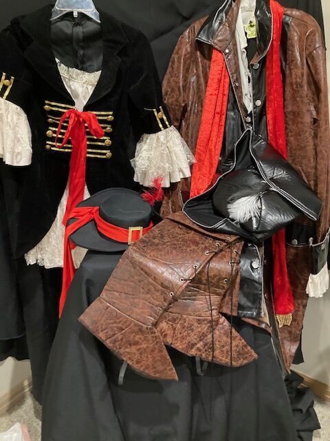 Deluxe HIS/HERS  PIRATE Set     $40 Each