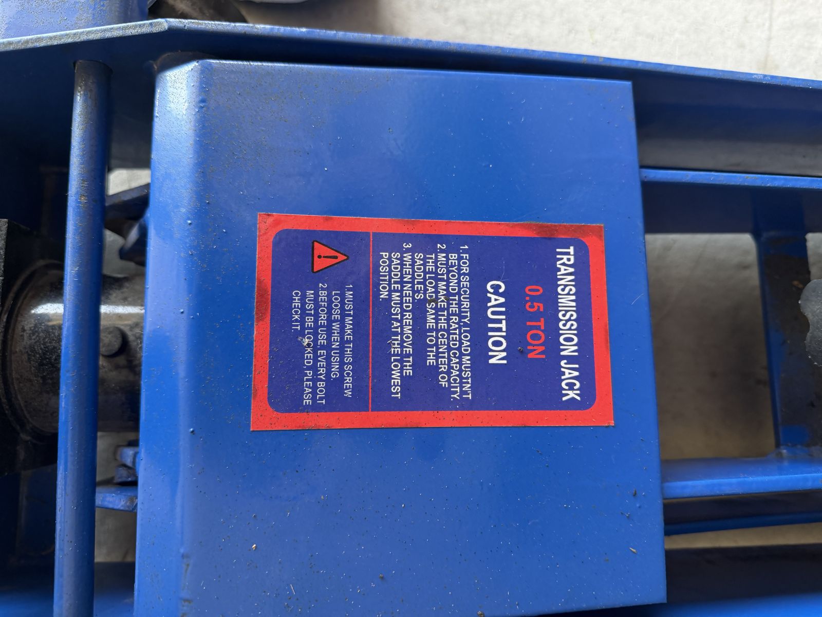 Transmission jack