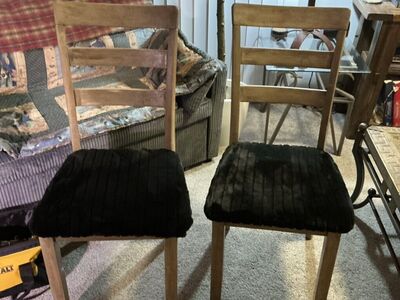 2- Dining Room / Accent Chairs