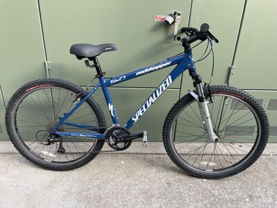 Specialized Rockhopper Mountain Bike SB37-25
