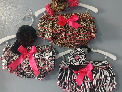 Boutique sale!Baby bloomers (s,m,l)
