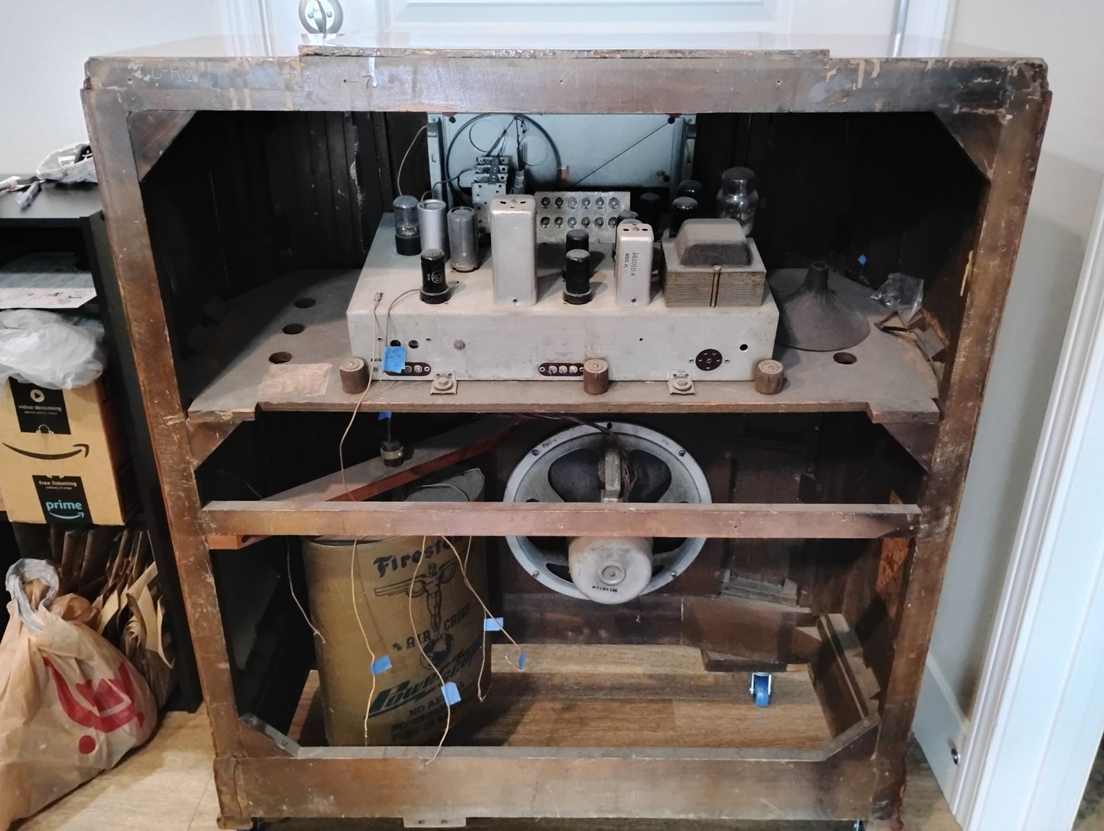 Main image 9