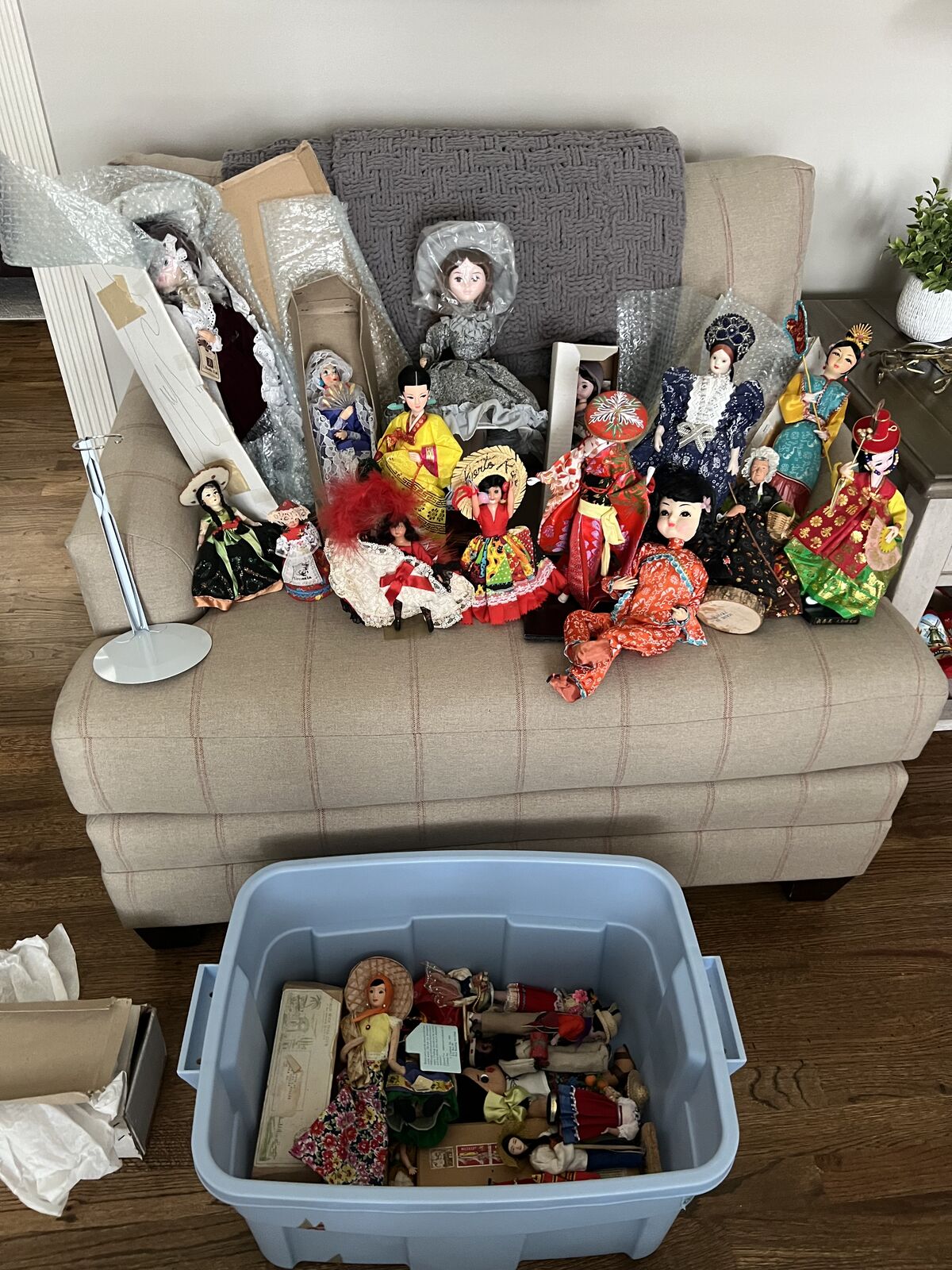 Collections of Dolls from other Countries