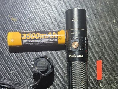 Fenix UC35 Flashlight