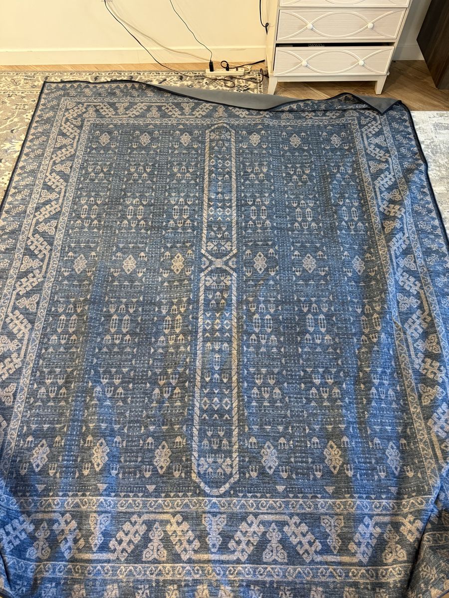 8x10 Tumble Washable Blue Area Rug, Like New