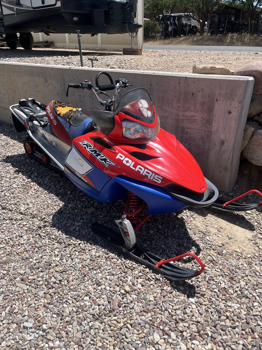 Polaris RMK 900