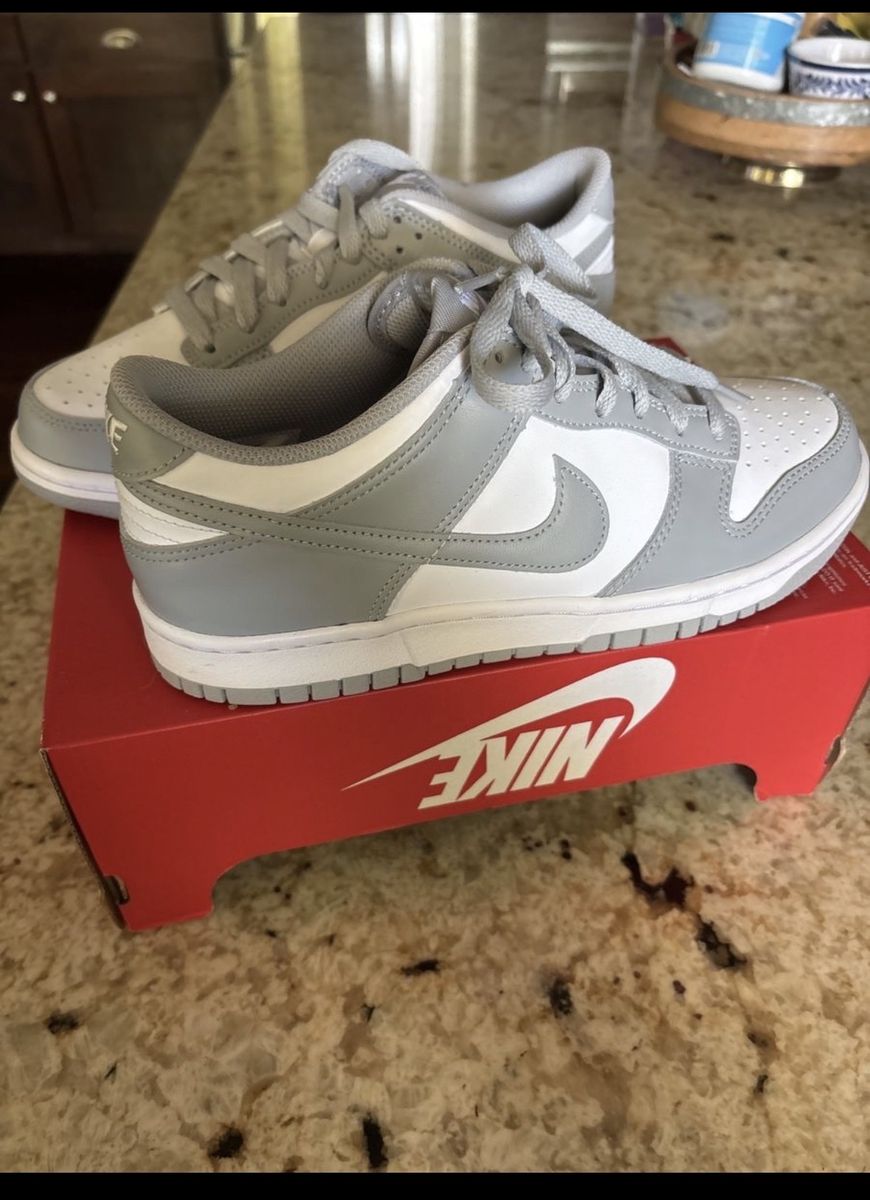 Nike dunk low grey/silver size 8.5