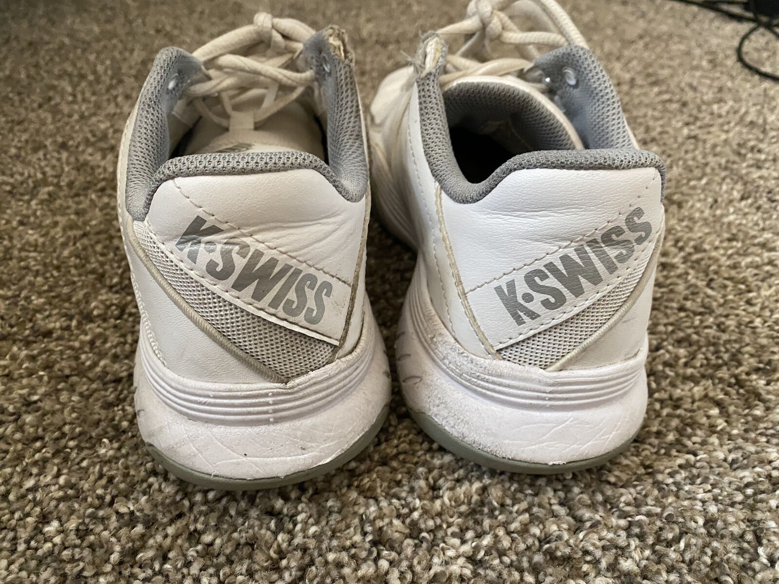 White Women's K-Swiss Court/Tennis/Pickleball Shoes Size 9
