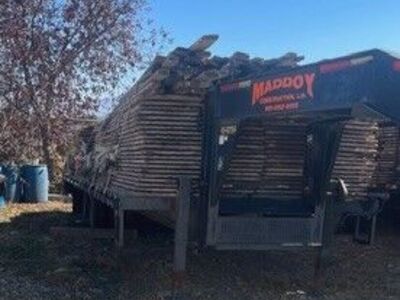 Forms And Gooseneck Trailer