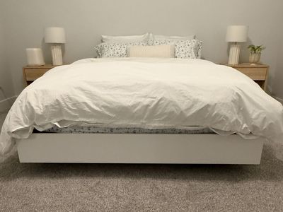 White Nexera Queen Floating Platform Bed Frame