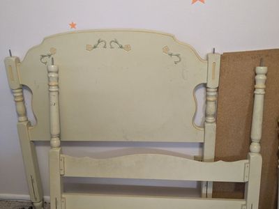 Twin Four-Poster Bedframe