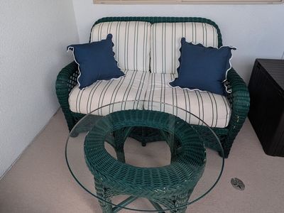 Vintage Green Wicker Loveseat & Round Glass Top Side Table Patio Set