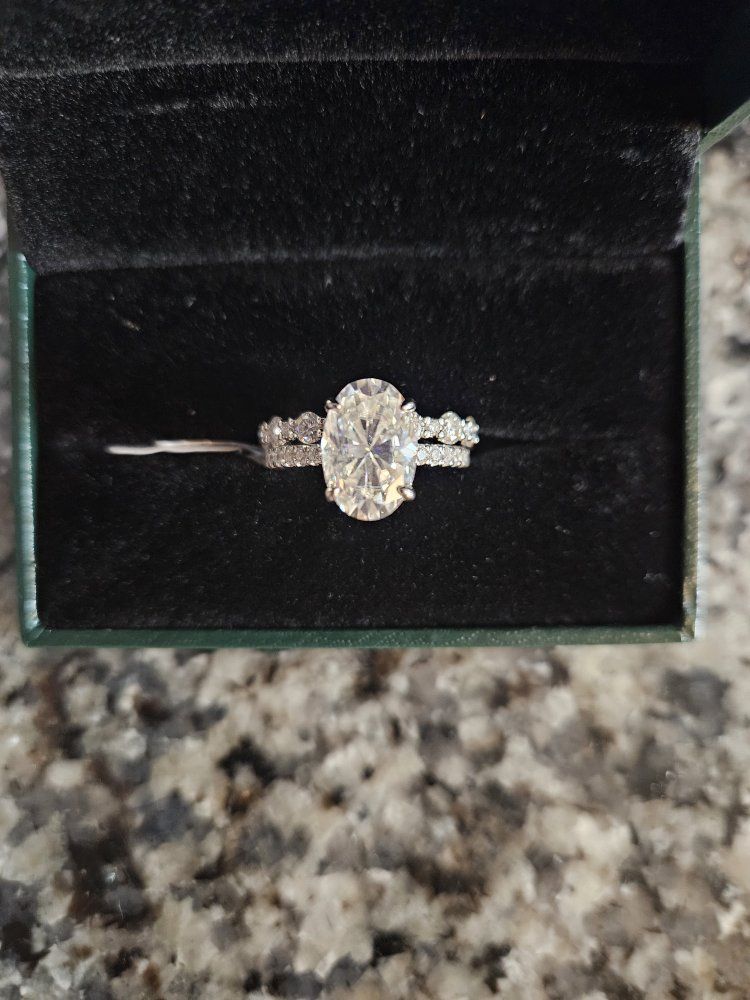 Moissanite Engagement Set