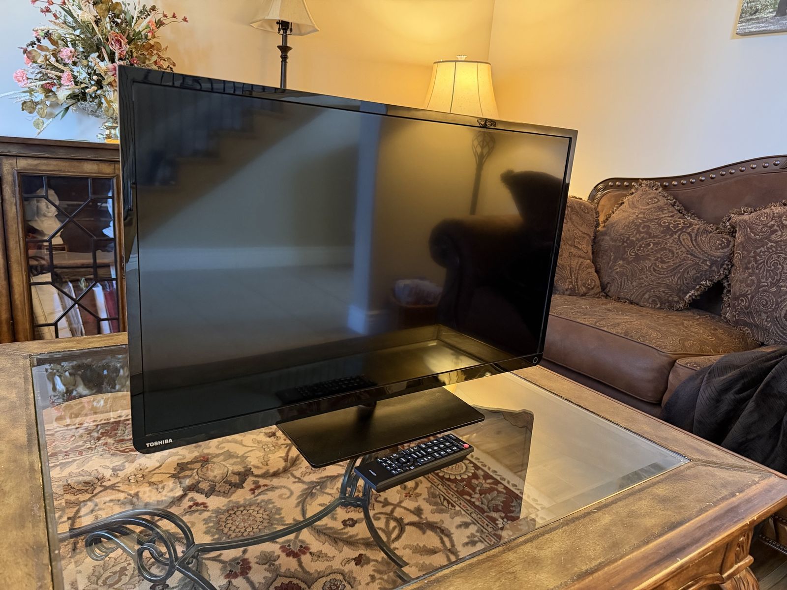 Toshiba 32” TV
