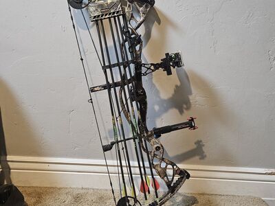 Hoyt Carbon Defiant