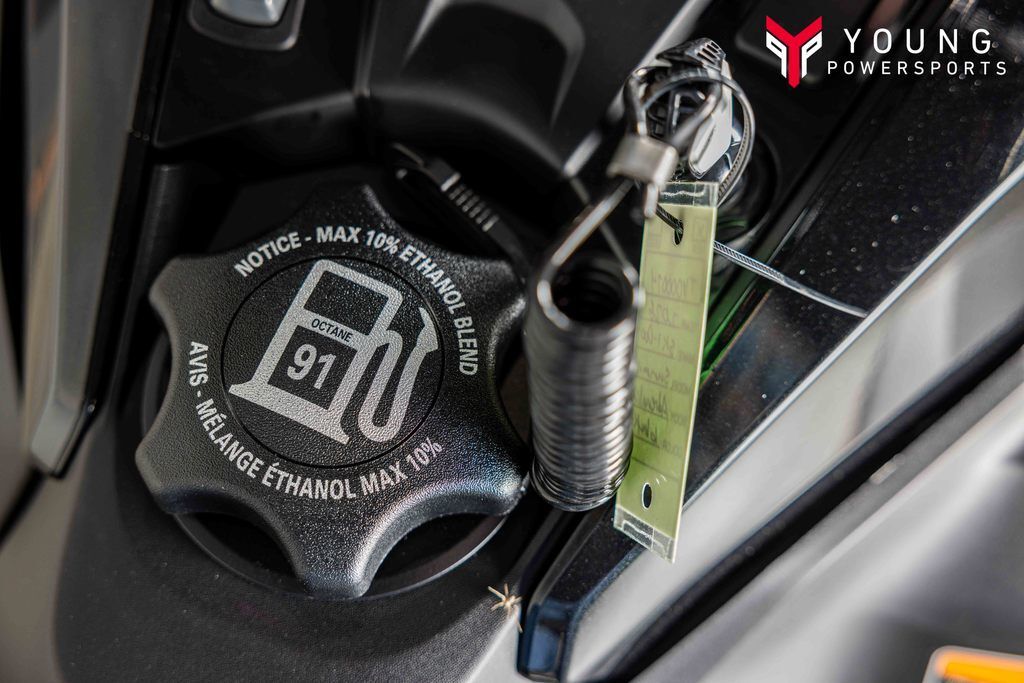 2026 Ski-Doo Summit® Adrenaline® with Edge Package 850 E-TEC Turbo R 165 H_Alt Powder 3.