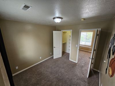 Room for rent in Layton