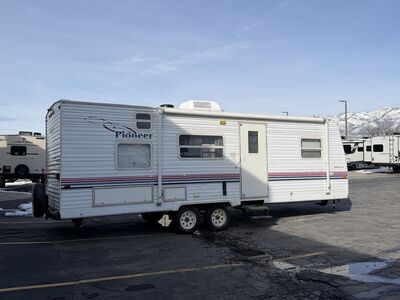 2002 Fleetwood Pioneer 24TS
