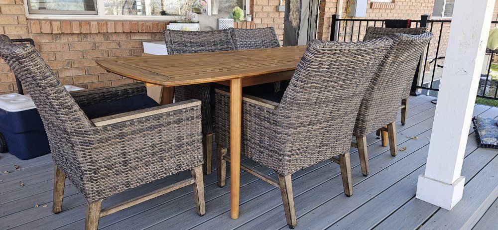 Patio Table with Chairs