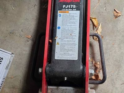 1.75ton Aluminum Jack (Snap-On)