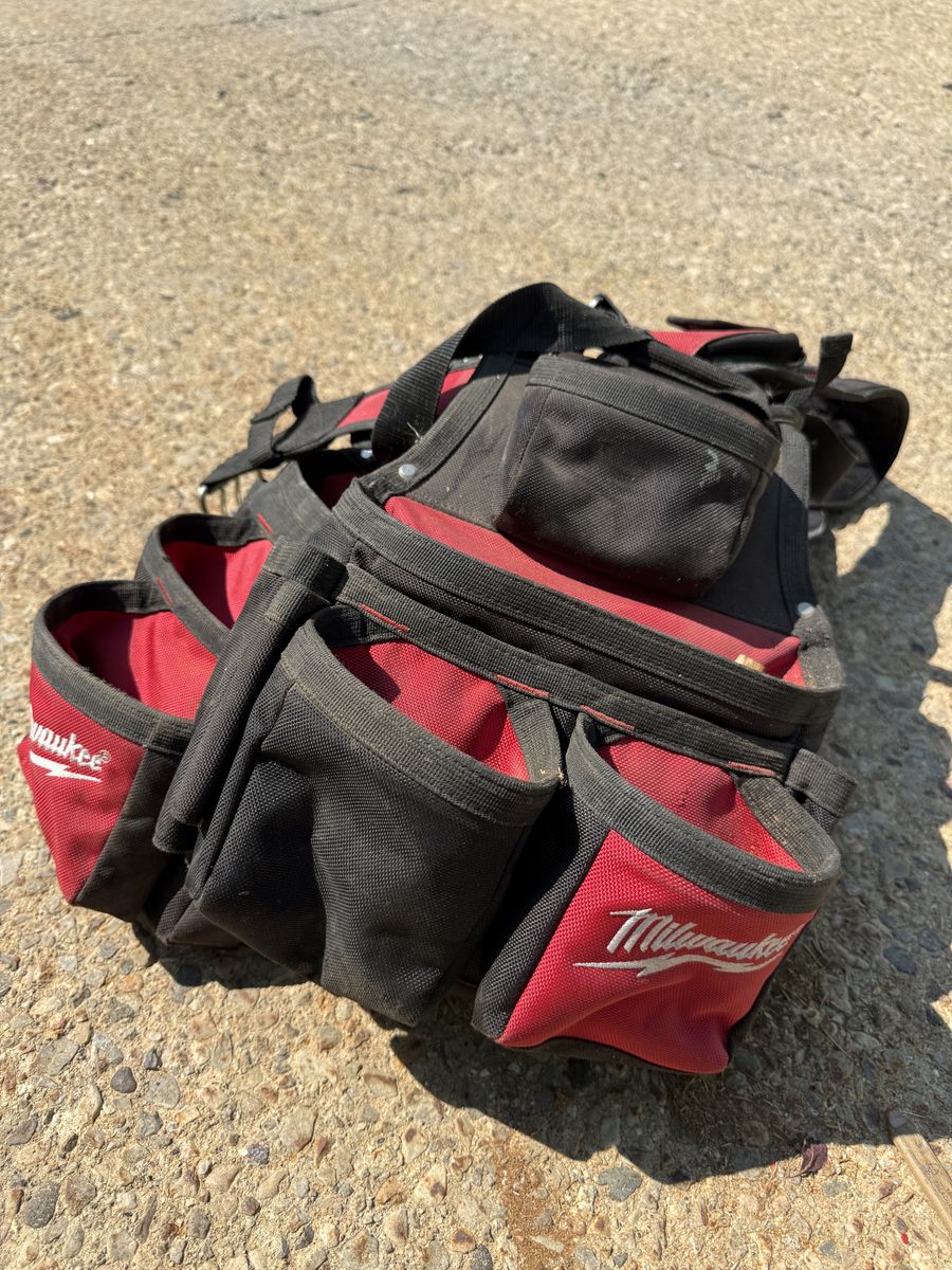 Milwaukee General Contractor Work Waist Tool Belt with Suspension Rig
