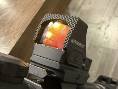 Vortex Defender-ST Red Dot – 6 MOA