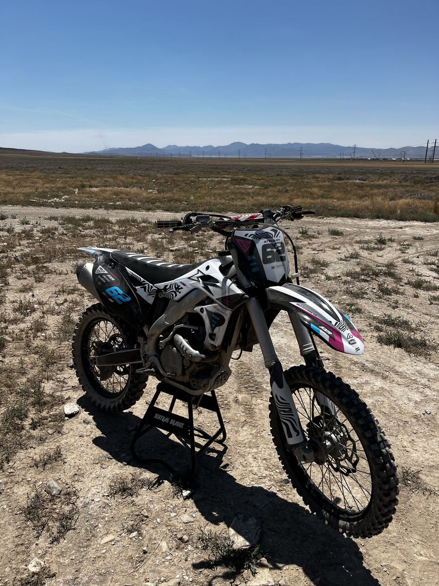 2015 KX250 4 Hours on the rebuilt motor!