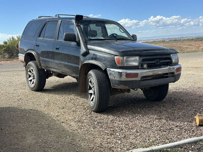 1996 TOYOTA 4RUNNER SR5