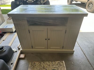 Kitchen Island For sale
