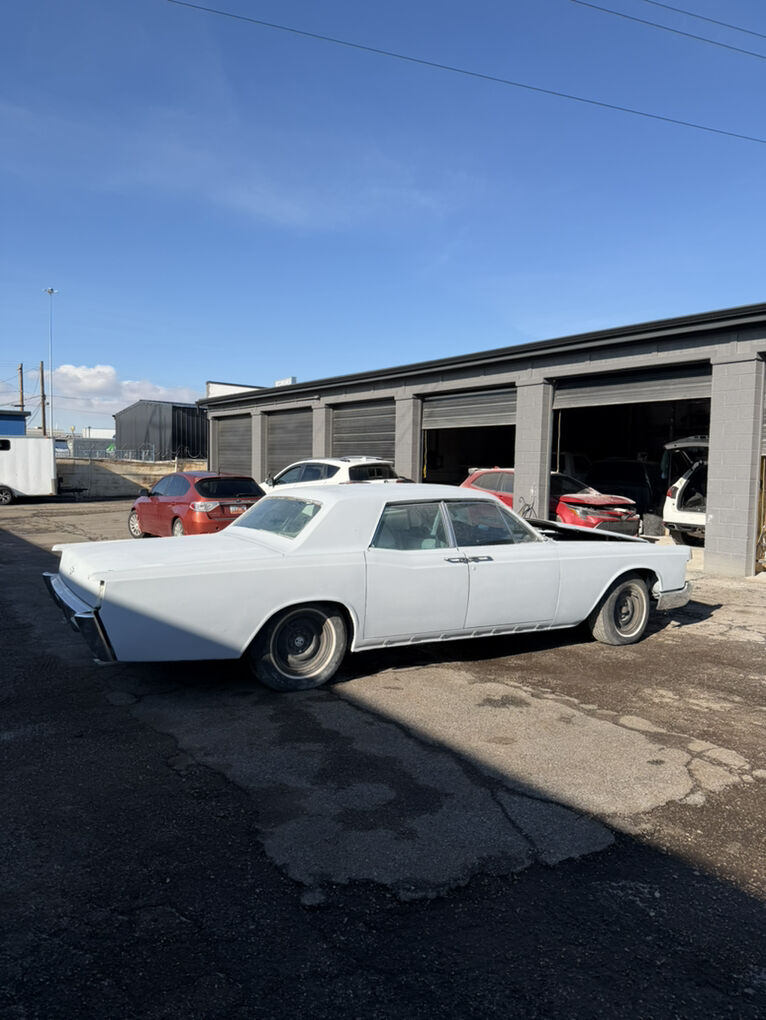 1968 Lincoln Continental 