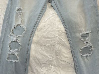 Light Wash Ripped Jeans with Rose Embroidery, Size 32, 33" Inseam