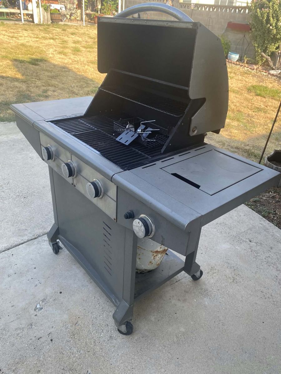 Amana 3-Burner Gas Grill with Side Burner and Rotisserie Parts