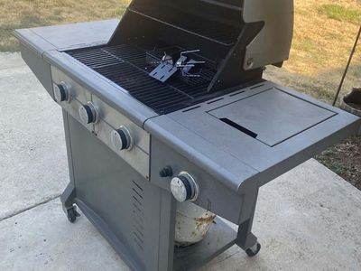 Amana 3-Burner Gas Grill with Side Burner and Rotisserie Parts