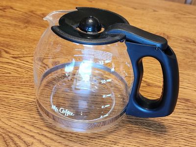 Mr Coffee - Coffe pot (Only) with 200 Plastics stir sticks