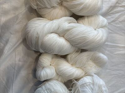 new A white ball yarn