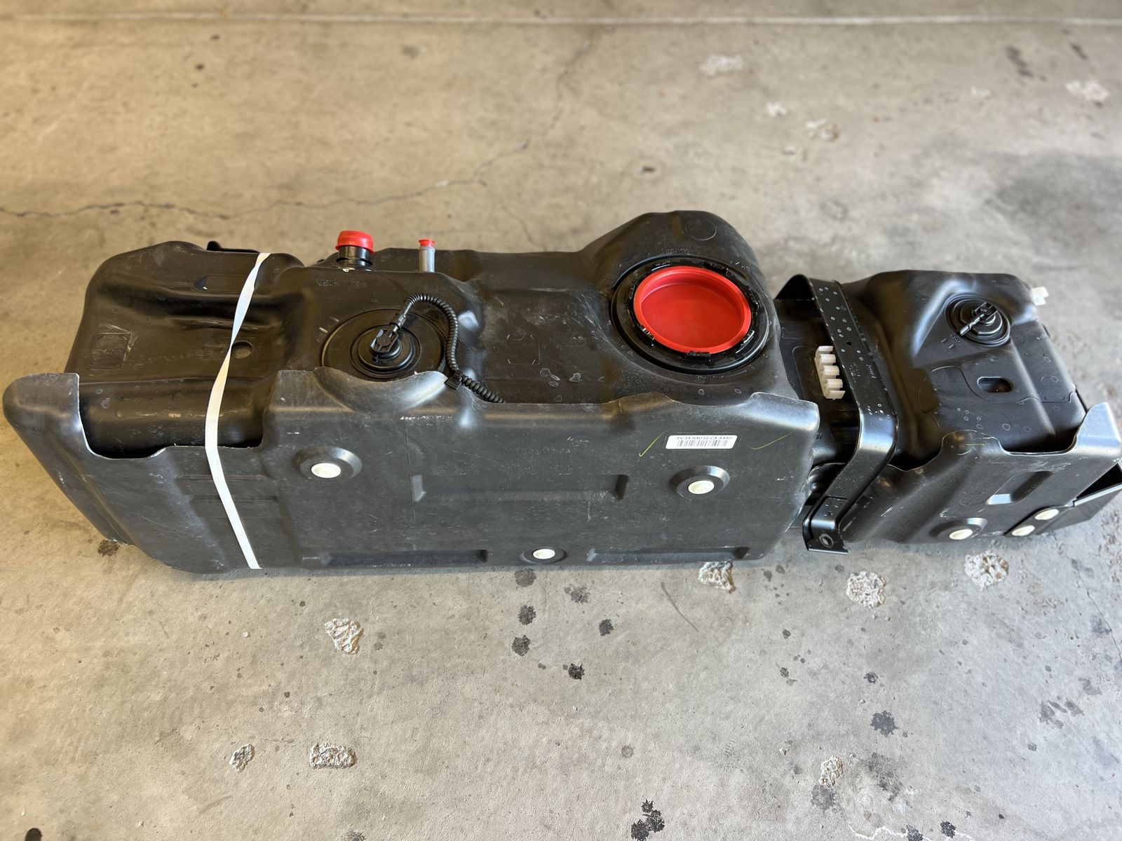 2026 Ford Super Duty 35 gallon diesel  tank