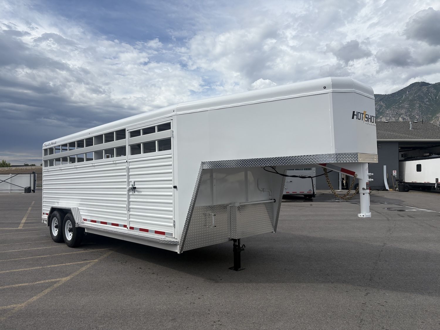 2027 Trails West Hotshot 20' GN
