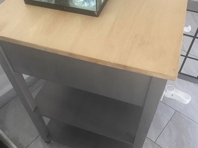 Kitchen island