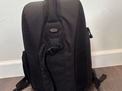 Lowepro Flipside 300 Camera Backpack Black Mid-Size