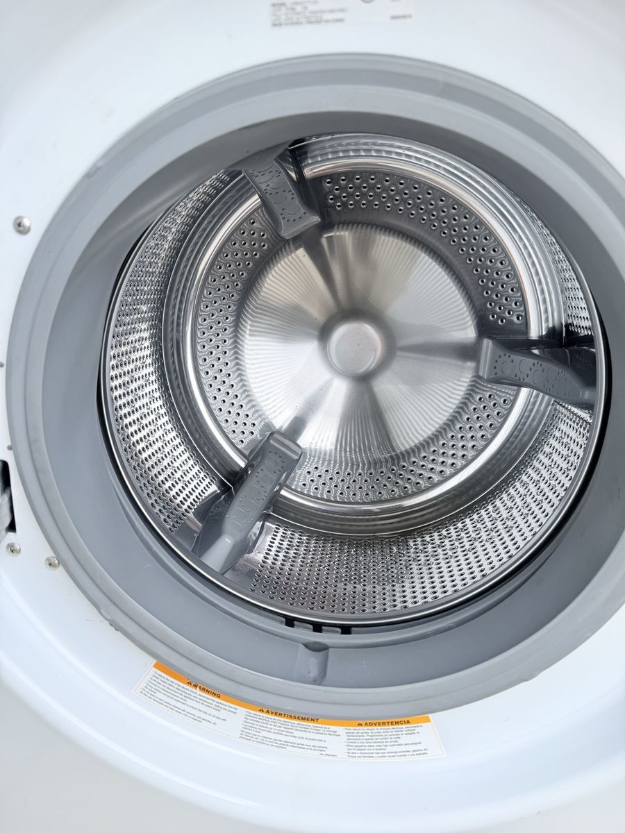 Main image 6